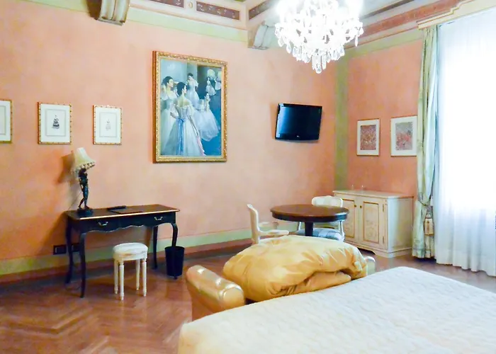 Palazzo Quaranta 3* Piadena